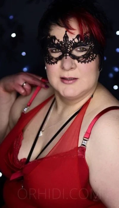 LILLY - DEINE ÜPPIGE KURVENQUEEN