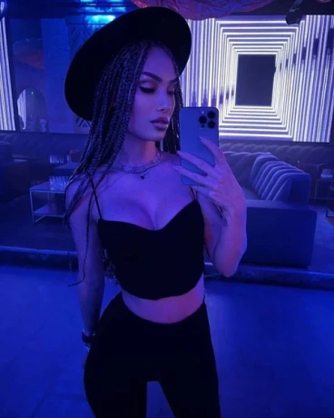 Nicole Helen