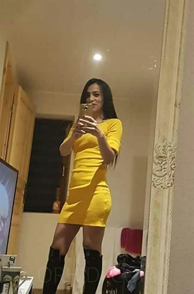 MELANIE TOP SERVICE NEU