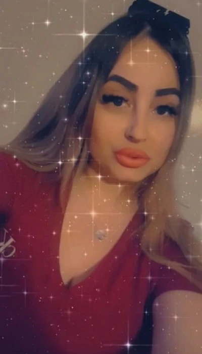 Selena - Party Girl (18+)
