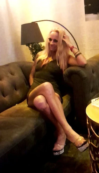 Cora AV