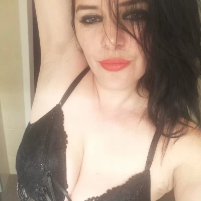 Elena Escort 7 24