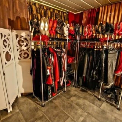 Heaven&Hell Domina Erotikhaus