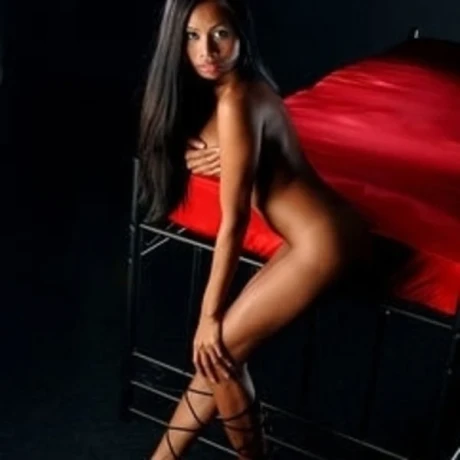 Rihana10