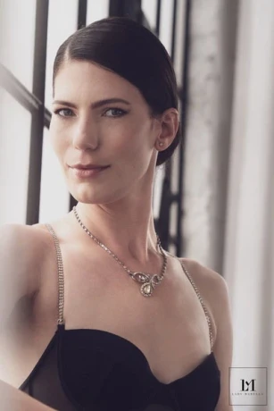 Beruhrbare Bizarrlady Mabella
