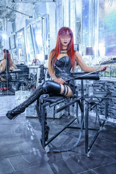 SEXY LADY ANNA