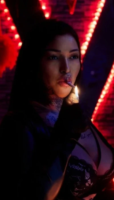 Domina Vicky