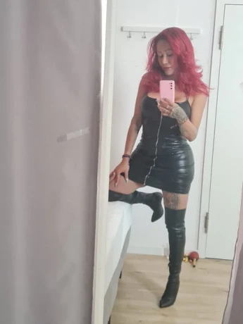 Ts Nathalia Latina Party