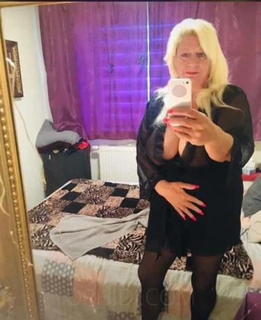 Deutsche Larizza, KS privat