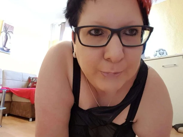Lilly Molliger Deutscher Busentraum