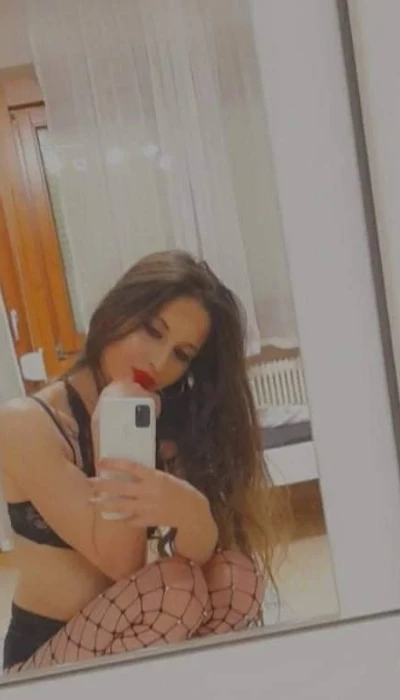 Hot Jennifer 23j