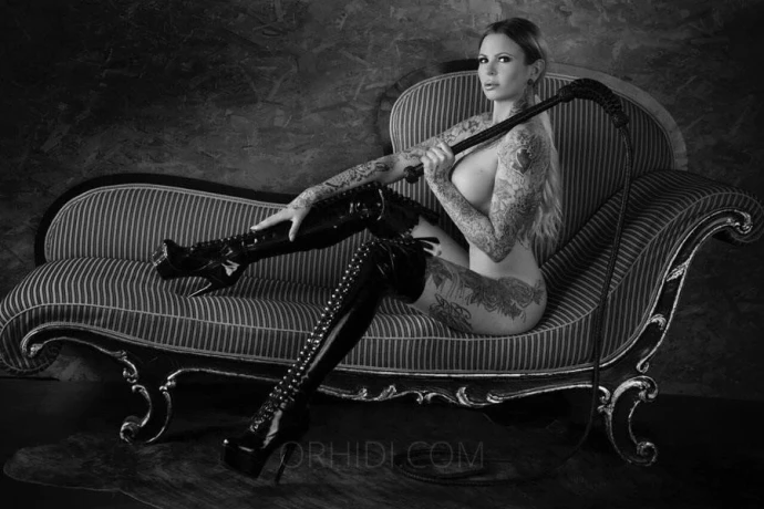 LADY AMALIA
