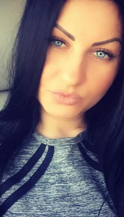 Marina Top Brunette