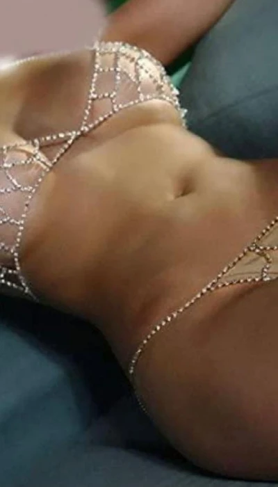 Chloe 02