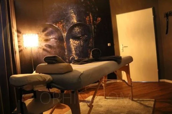 Opium Massage