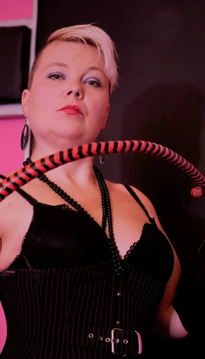 Domina Susan