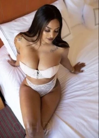 Paola aus Brasilien