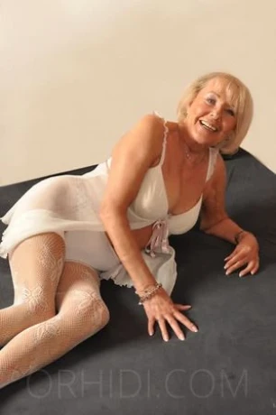 Christina heiße 62 jährige - Geimpft