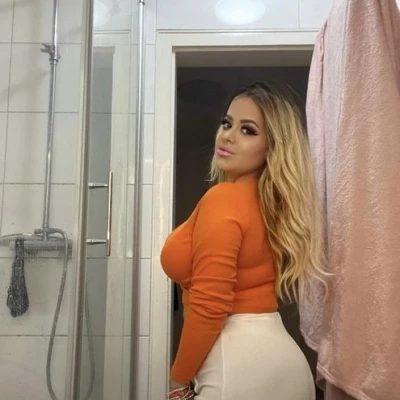 Karina 140m Aus Italien