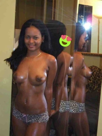 Rihana10