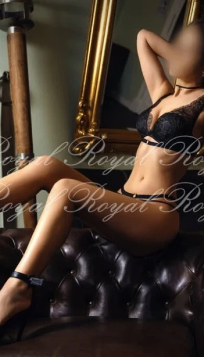 Jenny Im Royal