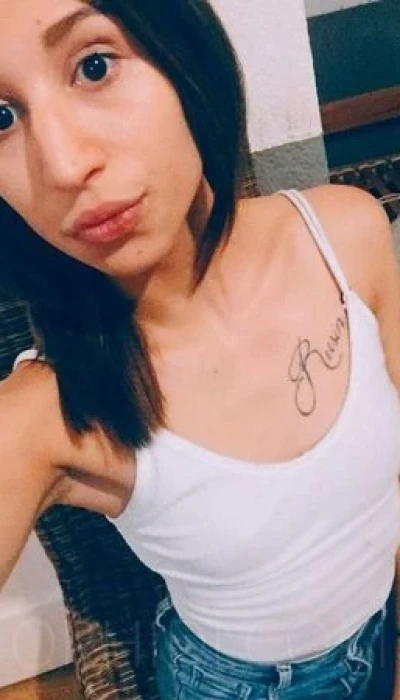 Skinny-Valeria