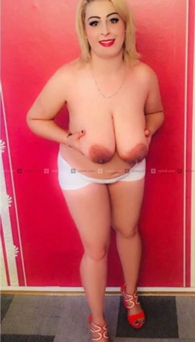 Bi-girls Desi  & Roksana