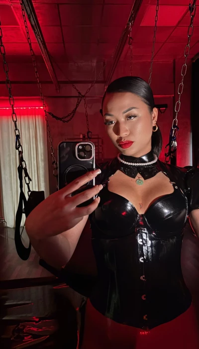 Herrin Domina Rachelle