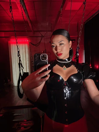 Herrin Domina Rachelle