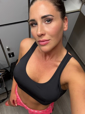 Laura Domina